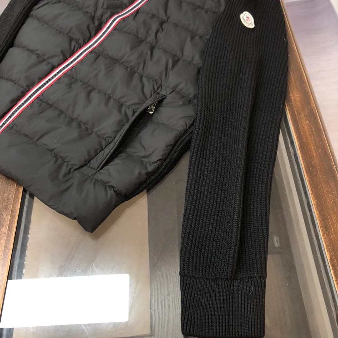 New Arrival —————— ❤️Original Quality Moncle* 。Classic ！ 。 Versatile 。Classic 。 90 ！ Breathable Lightweight！ 。 。 🔥🔥 ：Black White Sizes：S M L XL